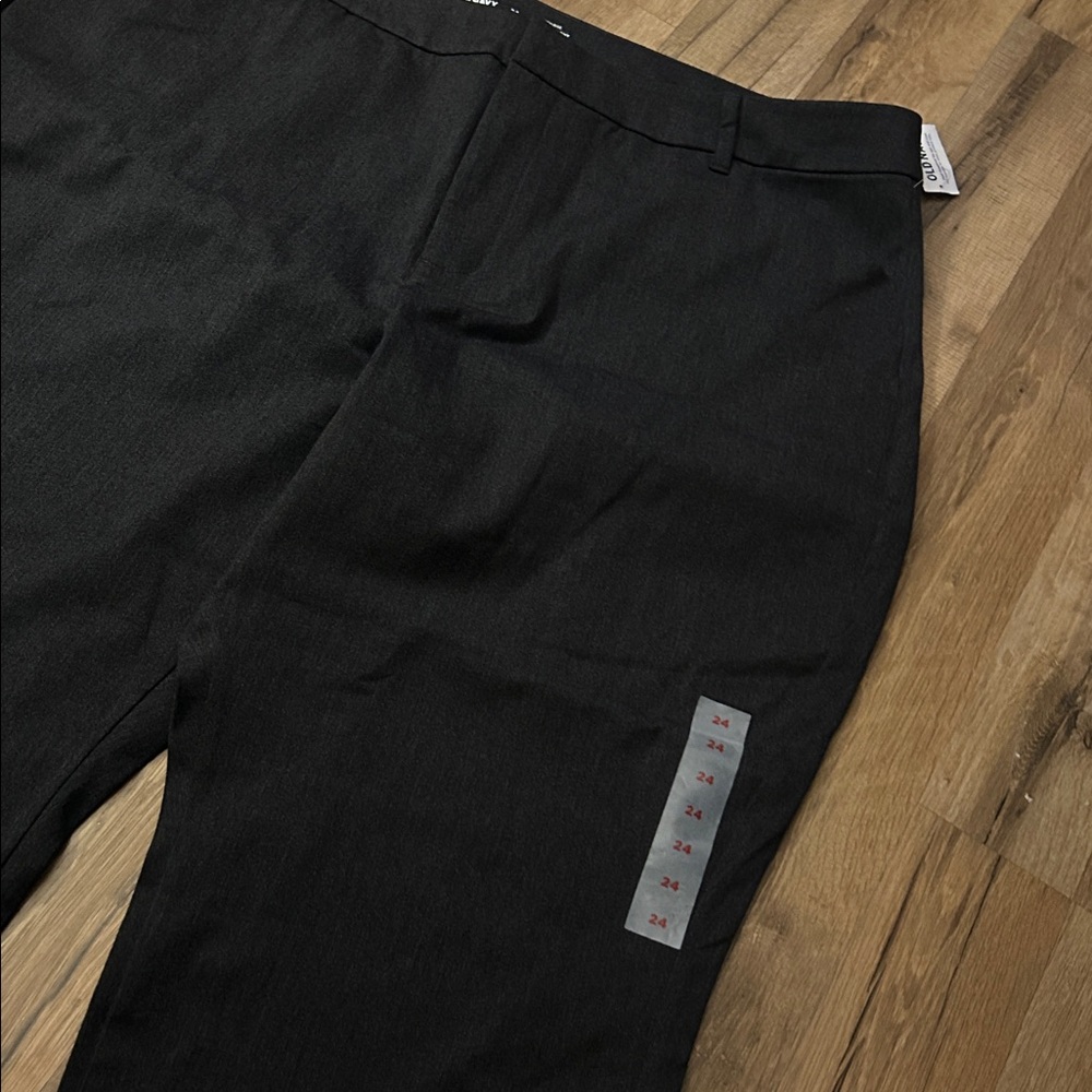 NWT Womens Old Navy High Rise Pixie Straight Pants